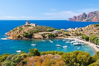 traumhafte Girolata Bucht auf Korsika