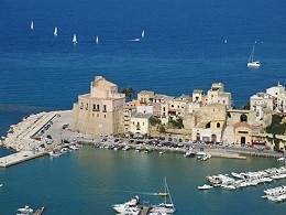 Hafen von Castellamara del Golfo auf Sizilien