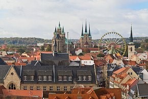 Panorama von Erfurt, im Hintergrund Severikirche